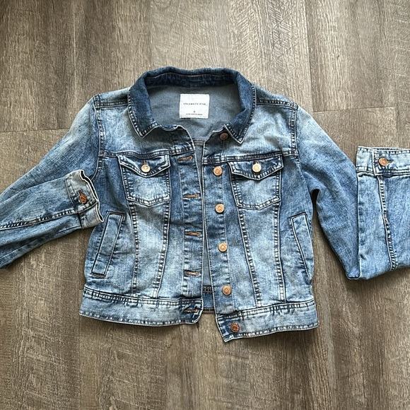 Jean Jacket - Picture 3 of 4